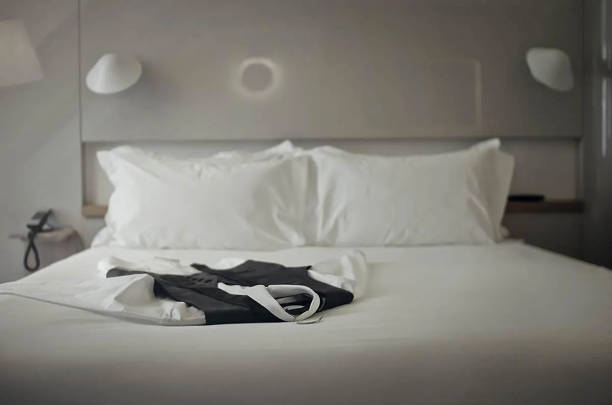 Hotel Le Marcel Paris Gare De L'Est