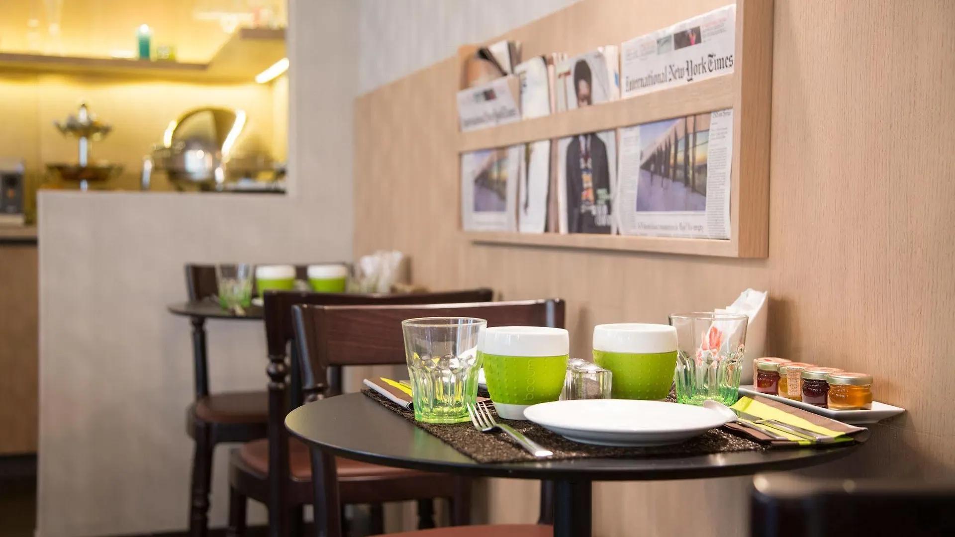 Hotel Le Marcel Paris Gare De L'Est 4*,